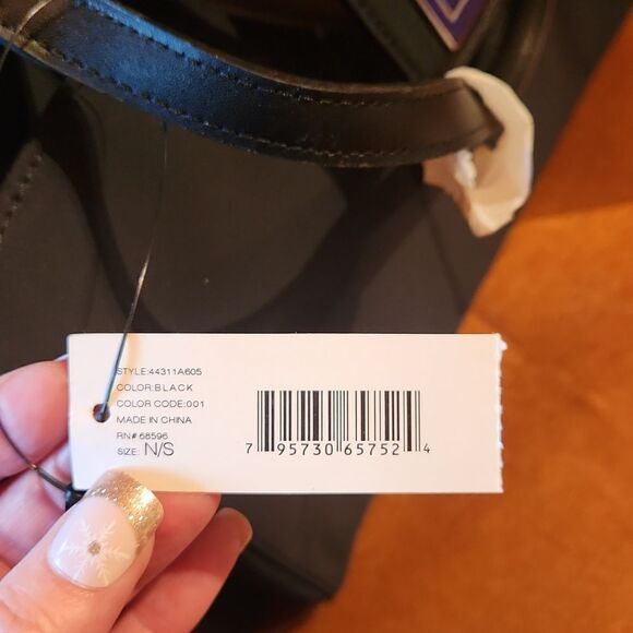 NEW DKNY Fabric Medium Travel Tote Tablet Bag Purse, Black & Silver Closure - Picture 14 of 16